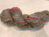 Hand spun chunky taupe luxury yarn, merino silk alpaca yarn with curls, topspun art yarn, gray pink yarn